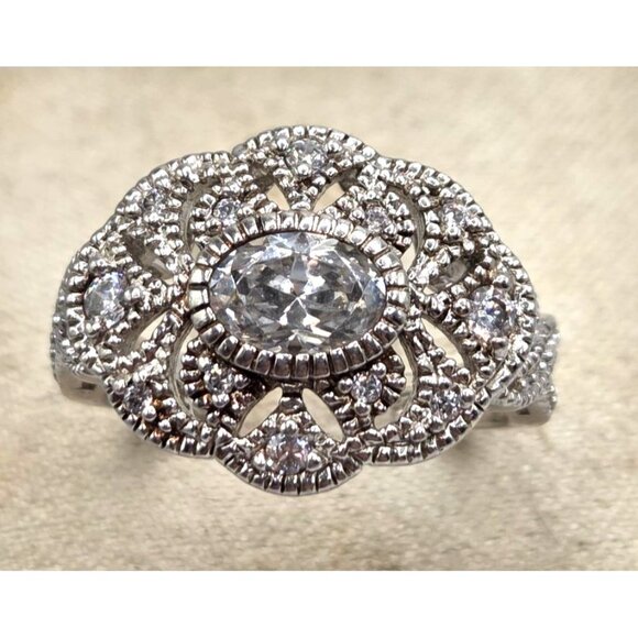 Vintage-Style Oval Cubic Zirconia Silver Ring With Intricate Detailing & Halo De - Picture 1 of 4